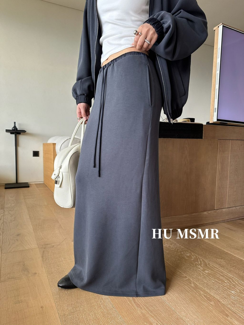 cbf744d08a213273fe48b9c98b8b8340