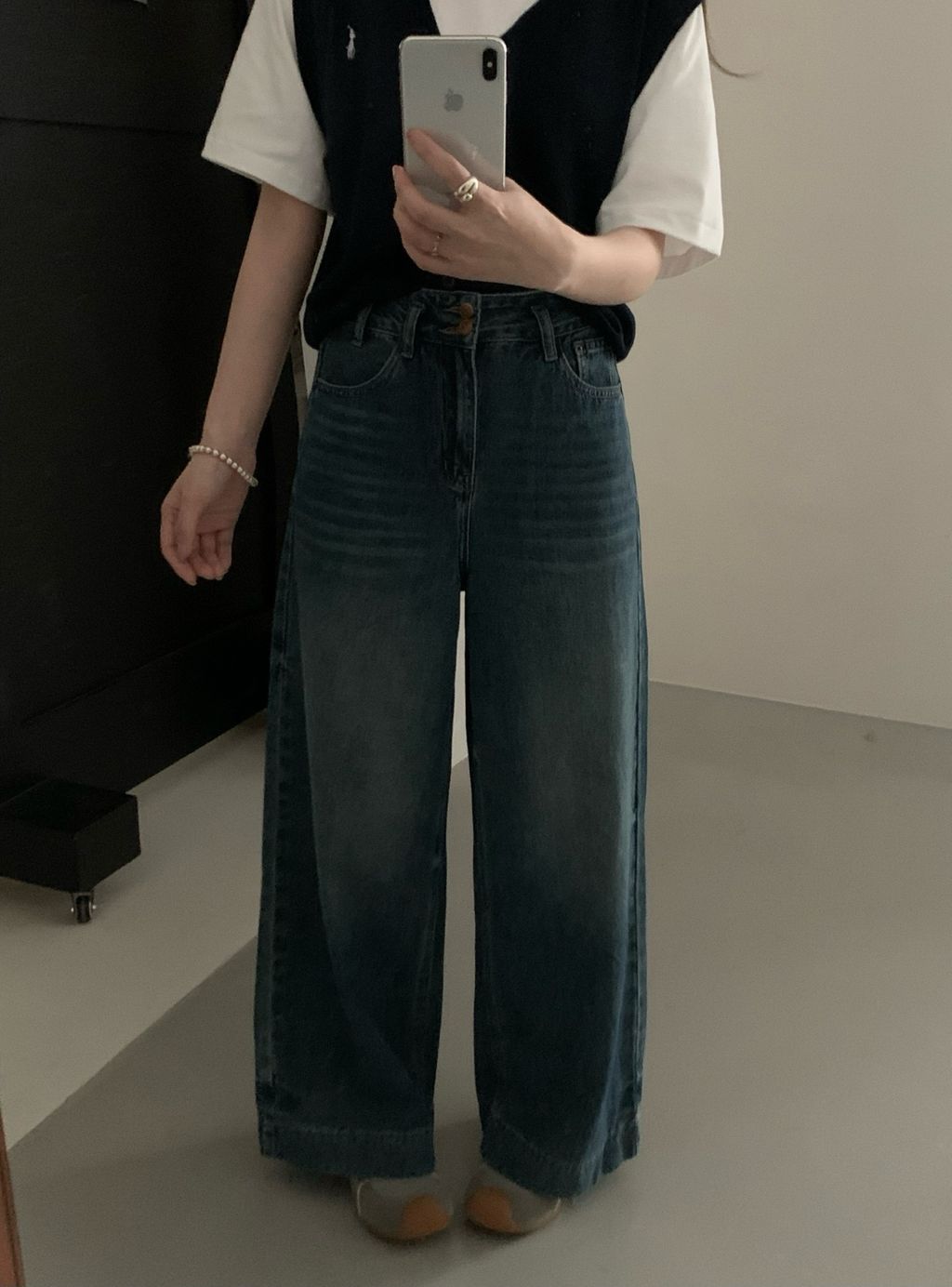 2102cd0e961b4fbf3e89f02e50b70825