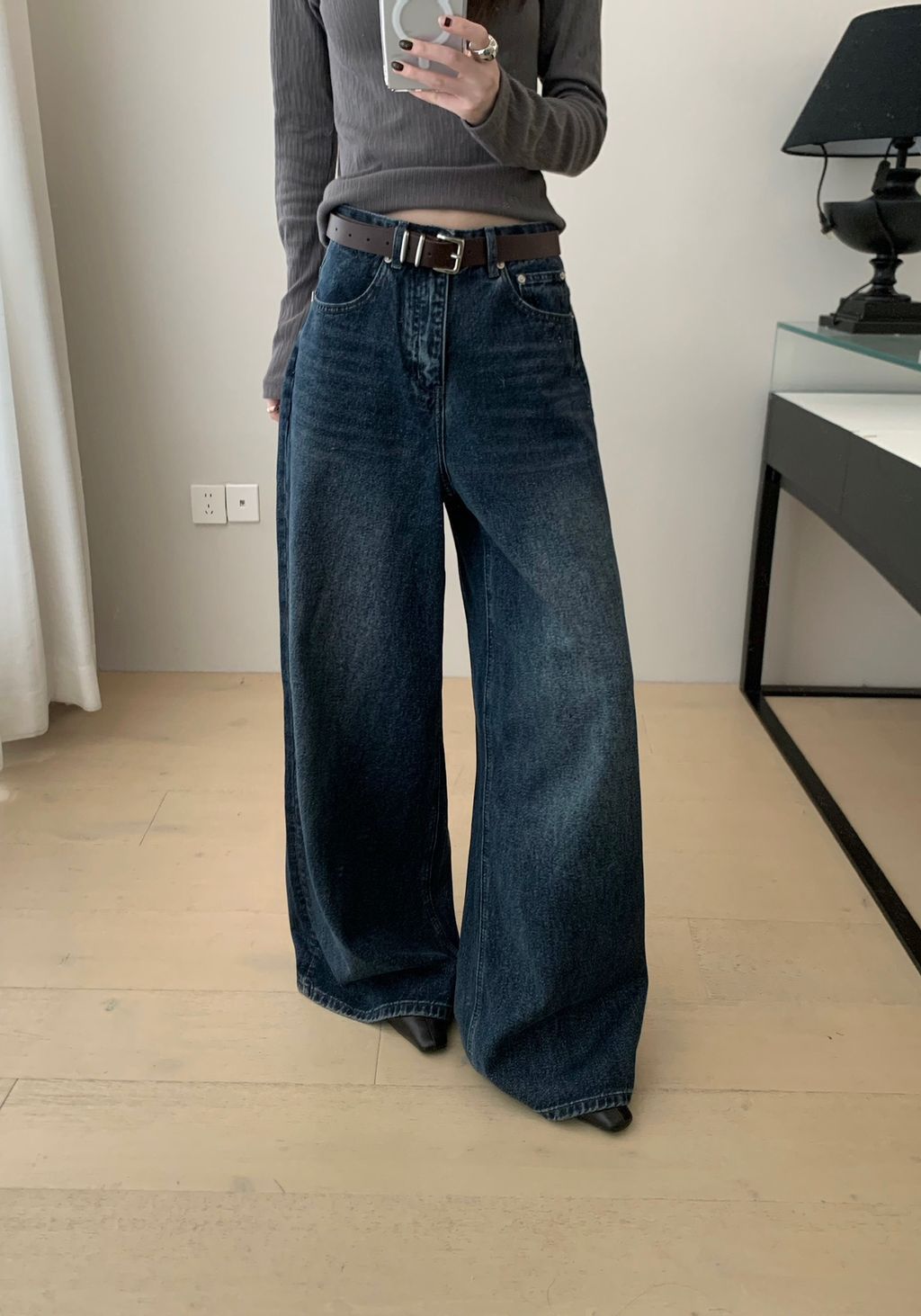 6c56231e3b921231714186be99a24ce7