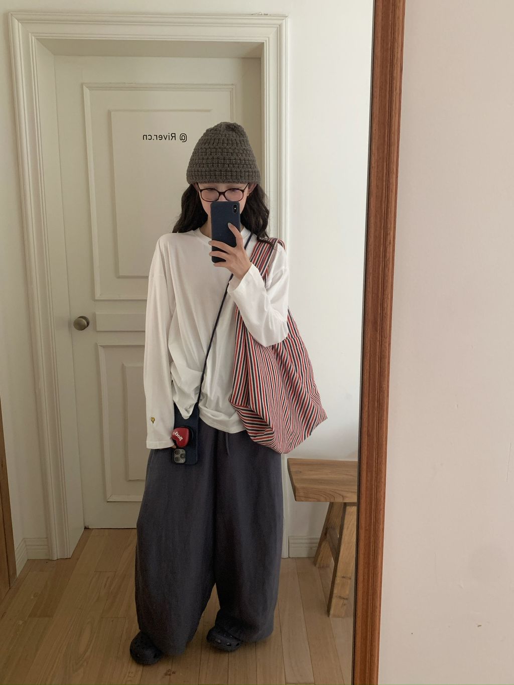 19028f76c58efcc4830dad6704b21320