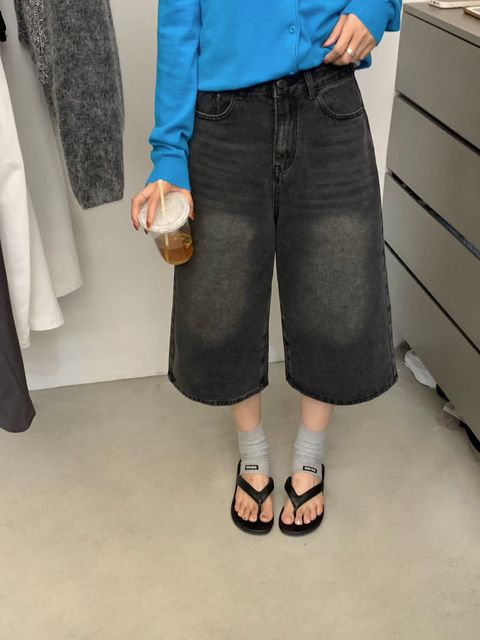 700e6fae4062768d50702b16b7b22b91