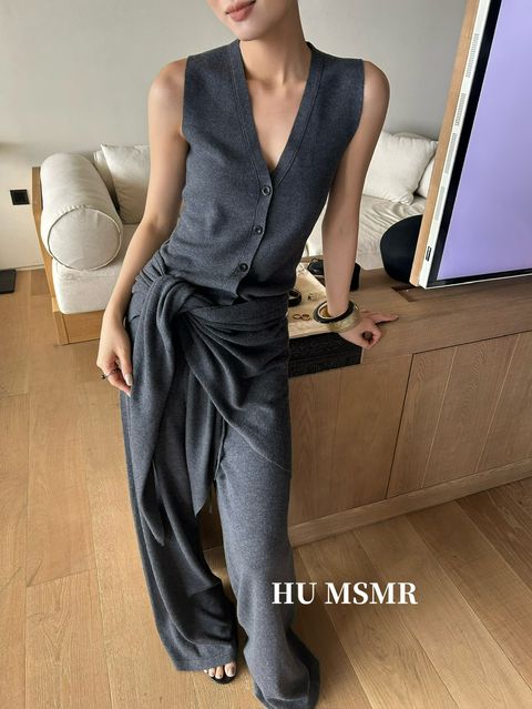 c8d55ee6714bc12b1f6b257d48dd192f