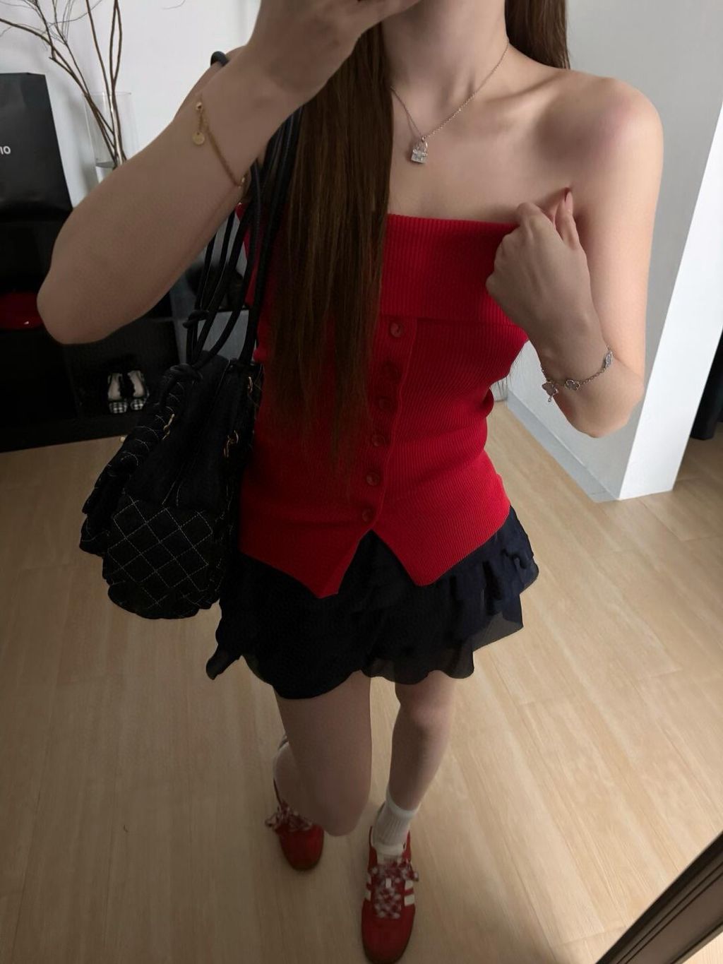 b696ece2a691e5b8c5db8d69ced70a65