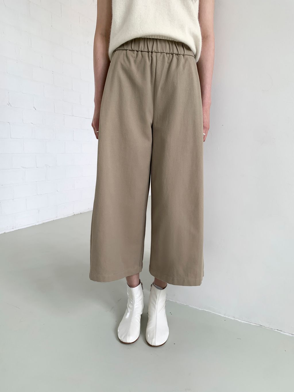 015790bcb80e978019249d4b77109626