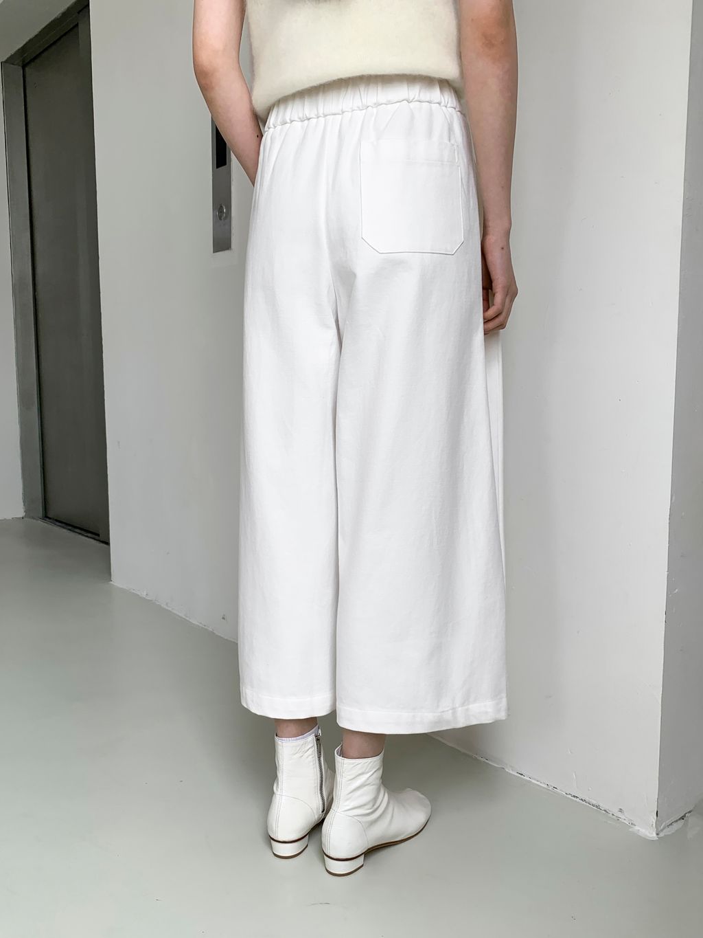 087be7cc967657d56174782973d5ec37