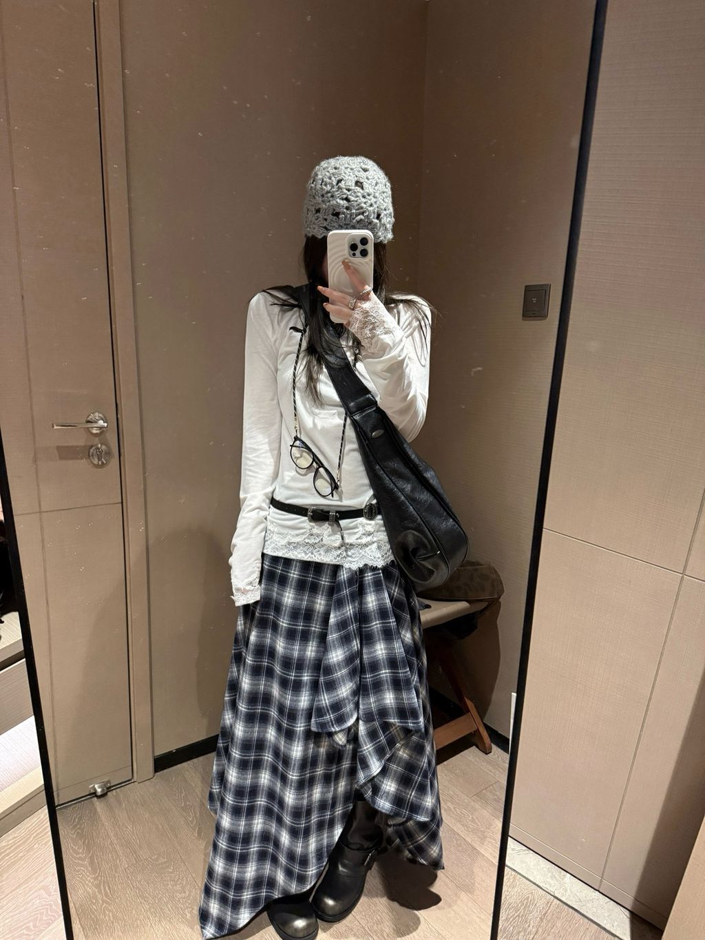 d03b5ef4f4d9d3d8138cb3555df8e23a