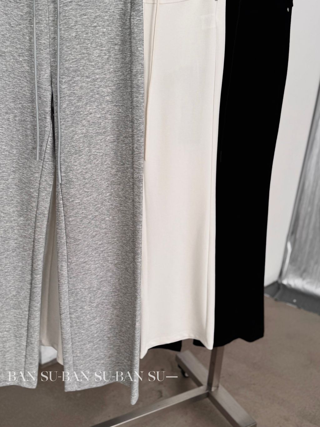 49640113010b45fc91d22bd8d4027b16