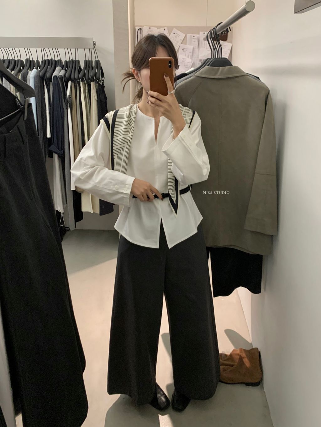 ef4e918f9845a1a1cfcb5633a81ef505