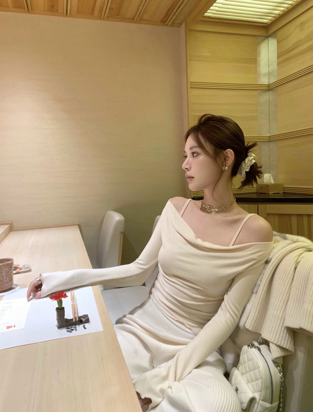 d1027170a7219dfab042ef9aebc0beb7