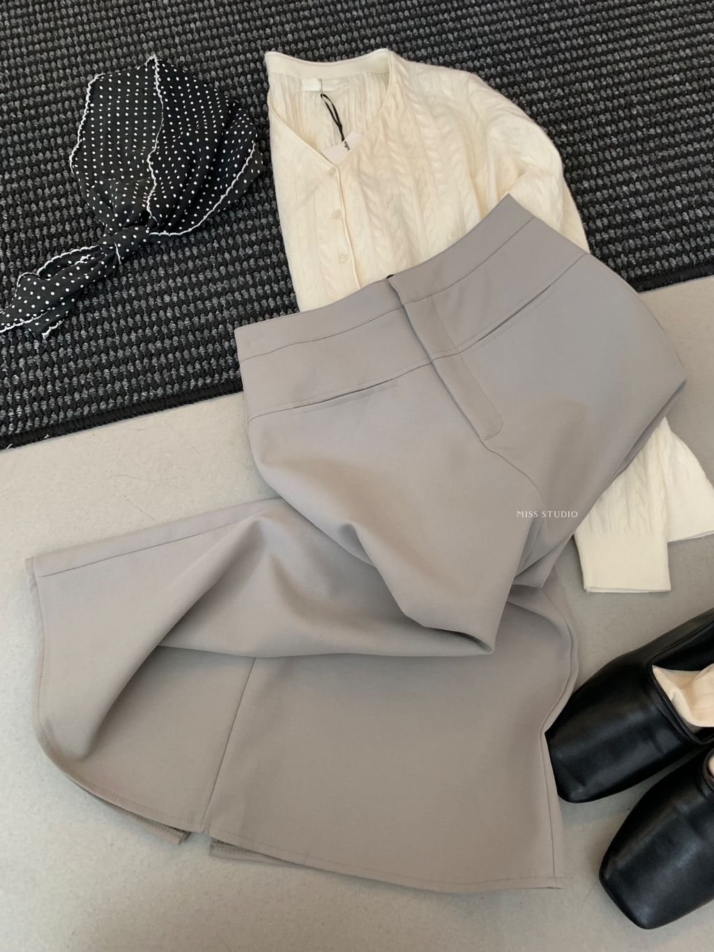 52b058a36bf787880a590bf744e5f481