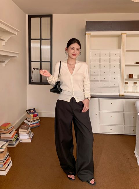 688a84adab83deb0cdda3d8f8ffeac28