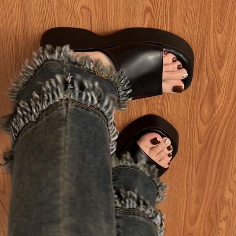 2yw8n1