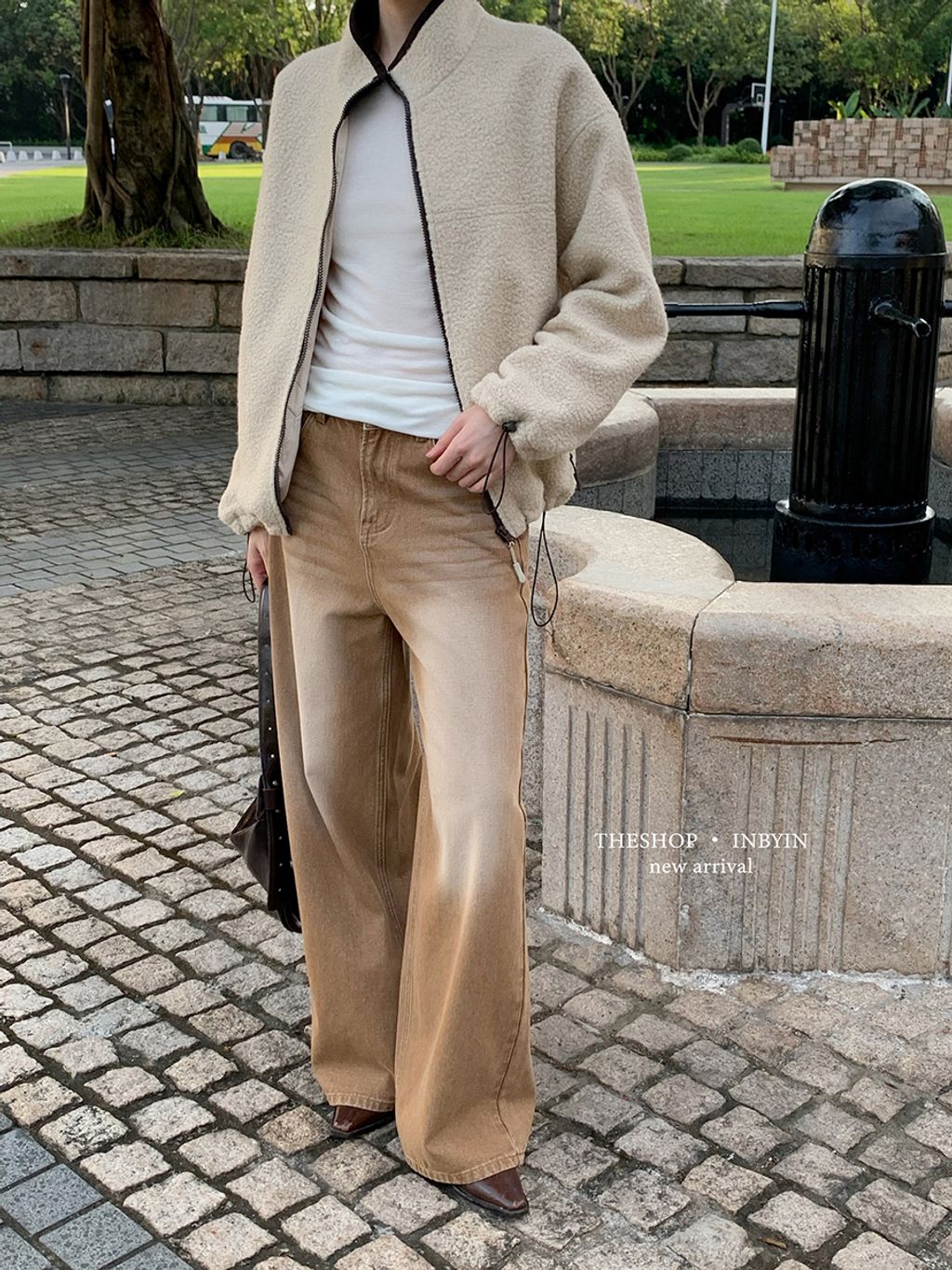 611503ecb91238ca3b4293a8c8ec3181