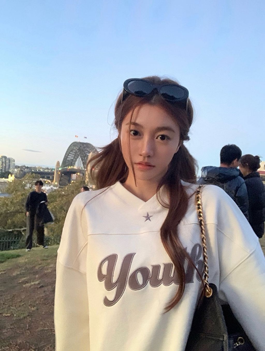 8f3d64100f829263252f6327bb632015