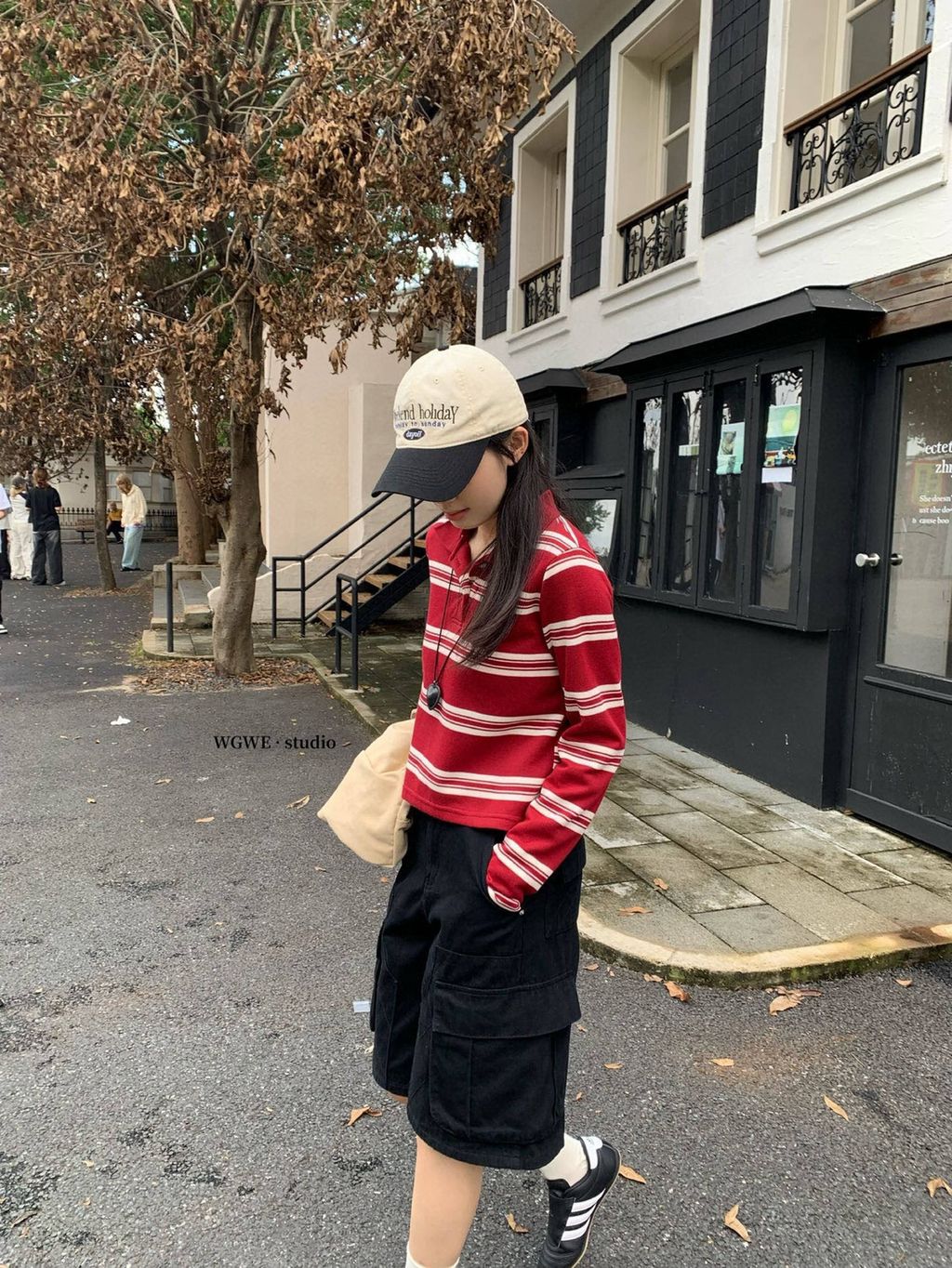 8e5b80521a6056ae641ce1ad851fbd69