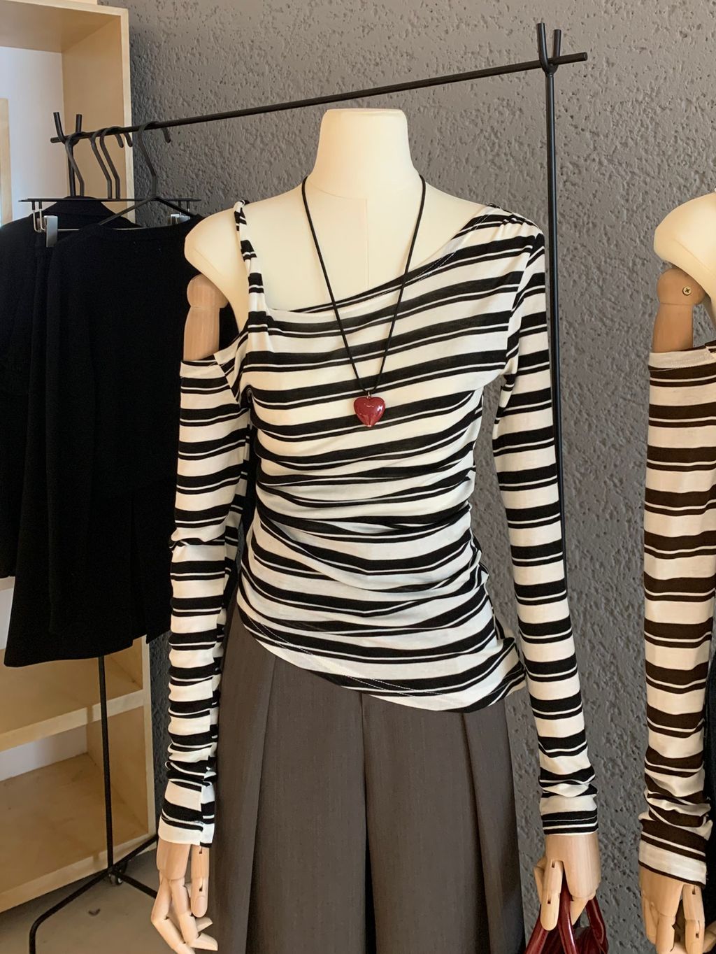 73efdd490f867ca551603425feb2142e