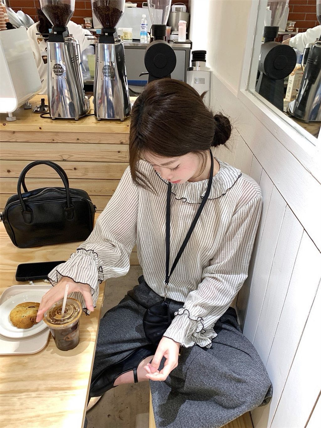 73b2052091bf7be8efa7fb13f9b42dcd