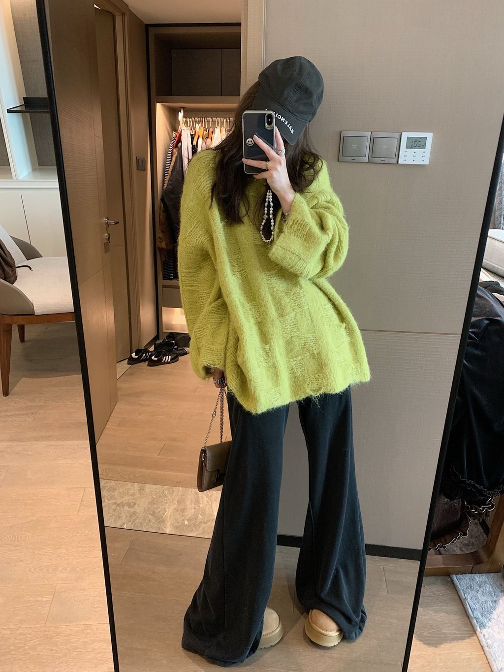 dcb219839ab1e1666ce3ff68de5d3d83