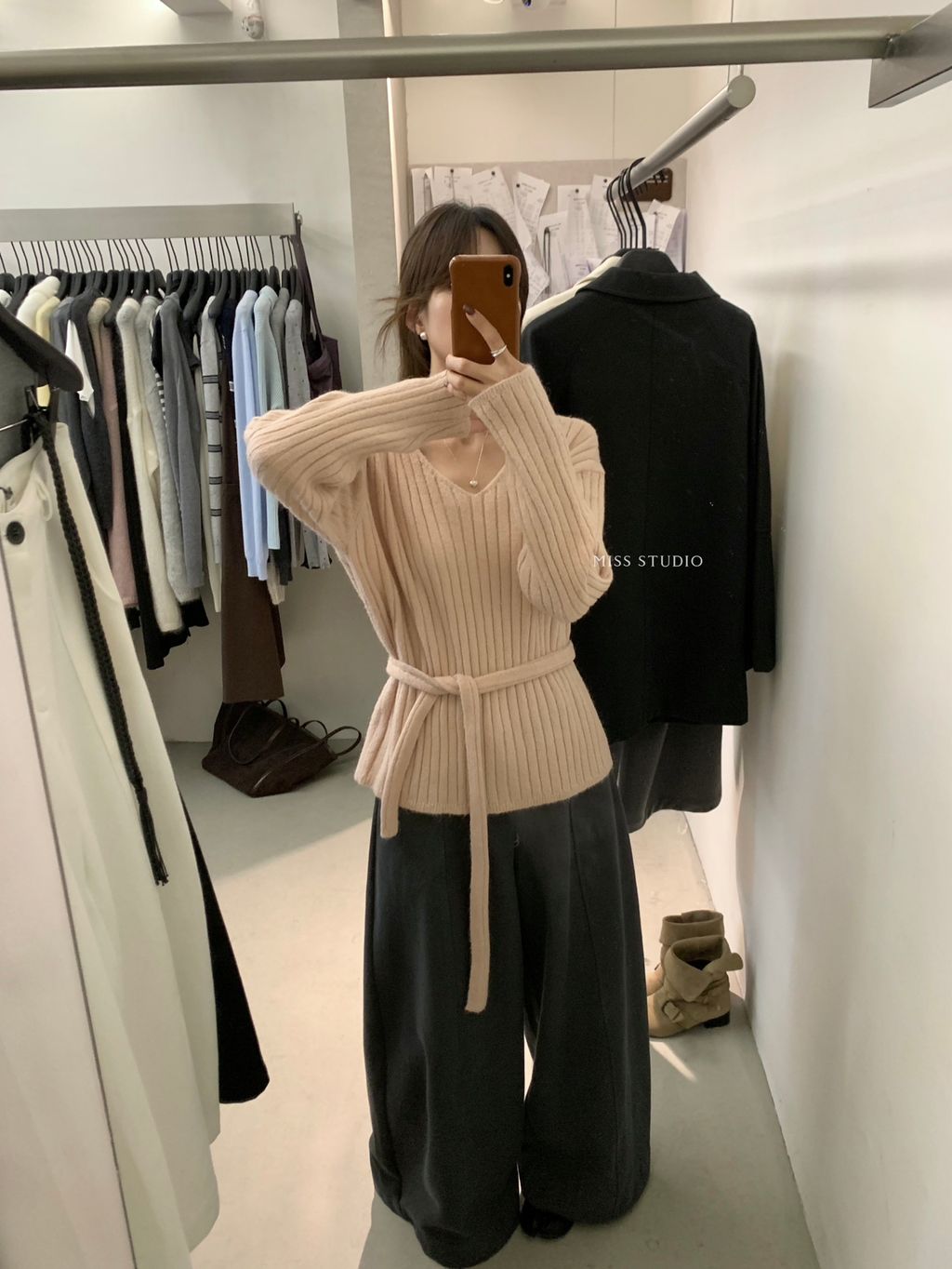 e90f71db3079b9dbce90157535f43d70