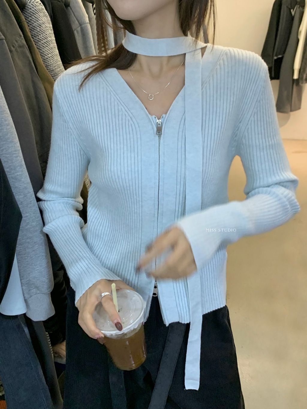 10a92404016ae23209d8ea6a7e6ce934