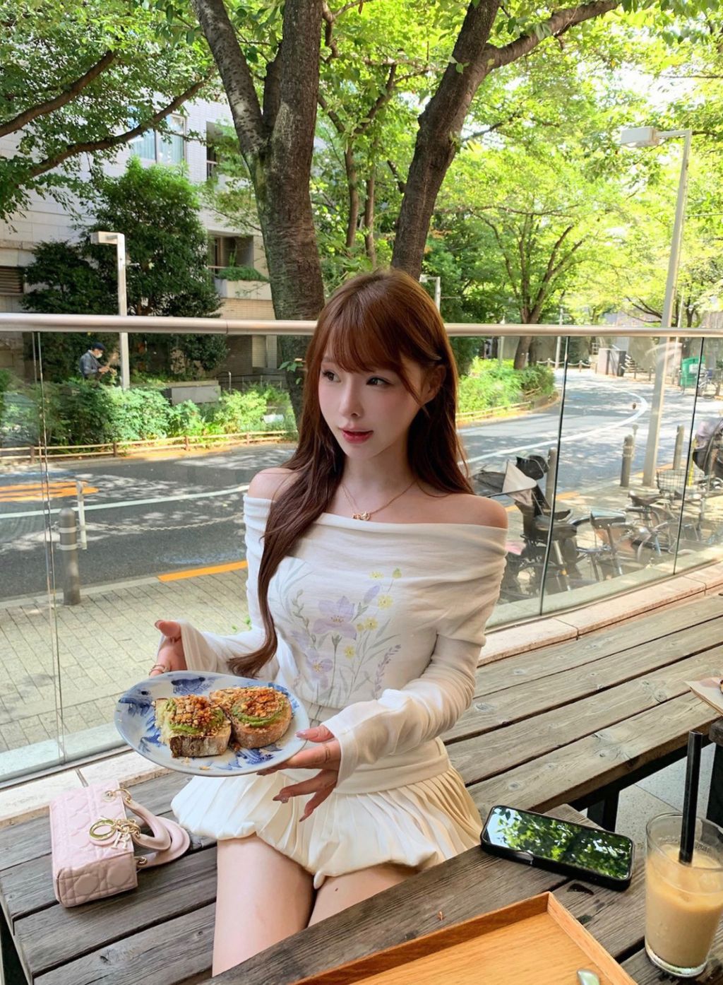 0b0a94687241cce511325c08798f88b2