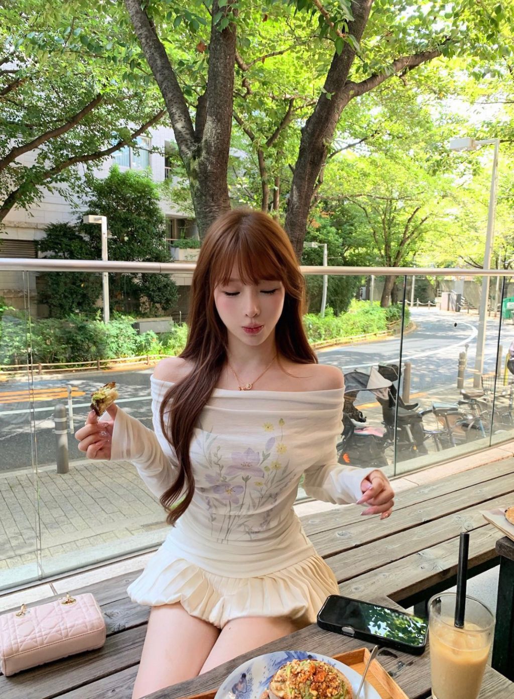 1f4f6104f05708f3a904153e56935f58