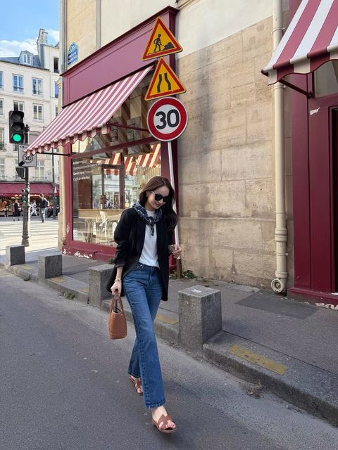 30b64aa3eb2021f952dd89ff8684a4db