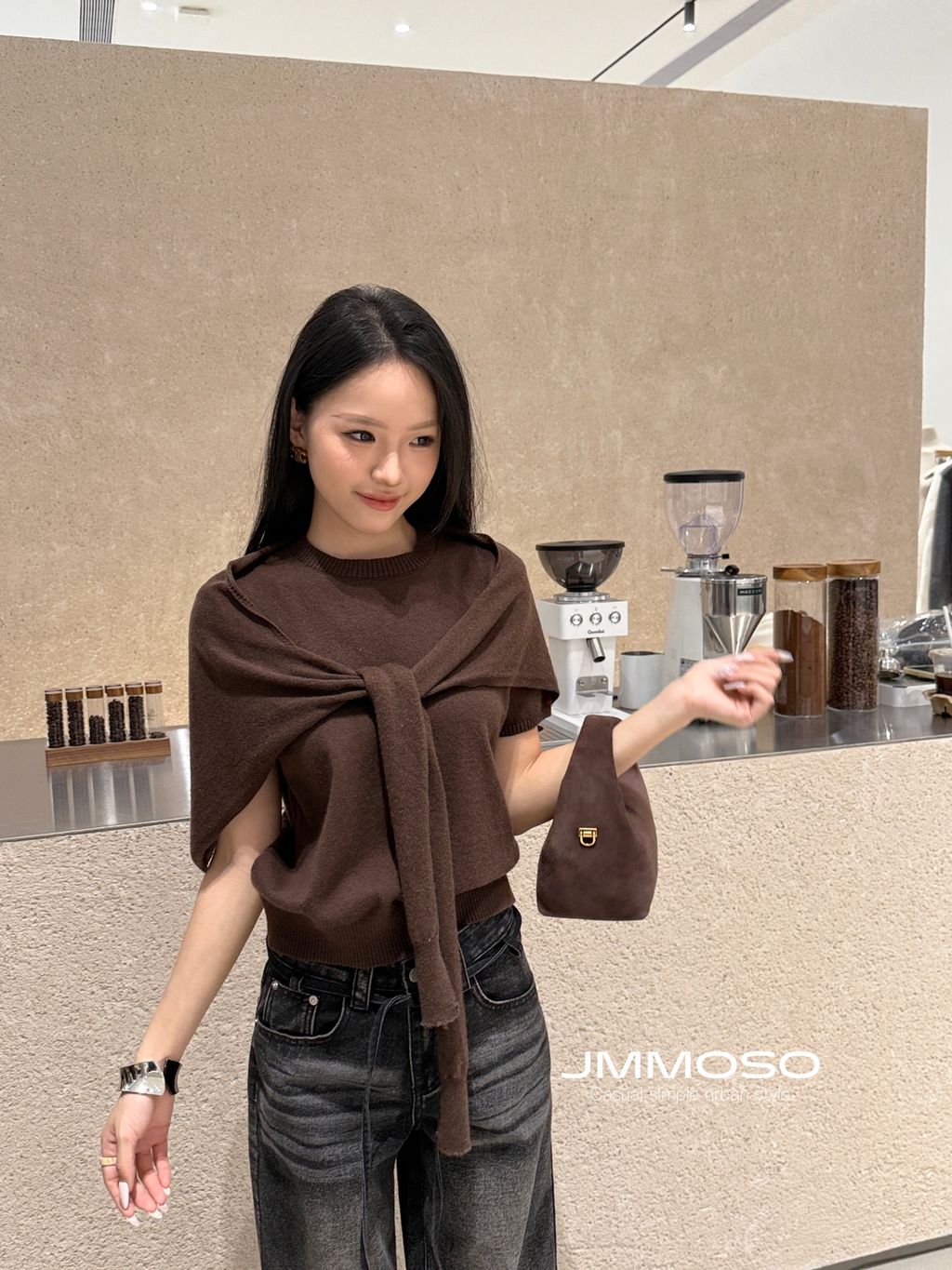 b14492df5982705a77c4d87901377035