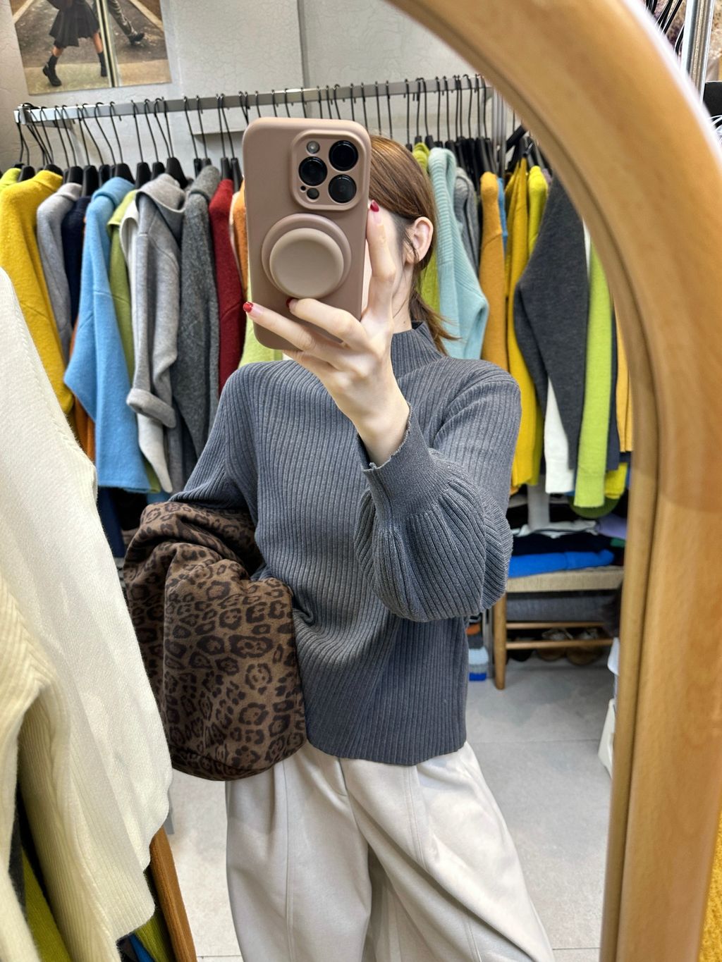 7e89b8bc051b7f774f09f28056557e1e