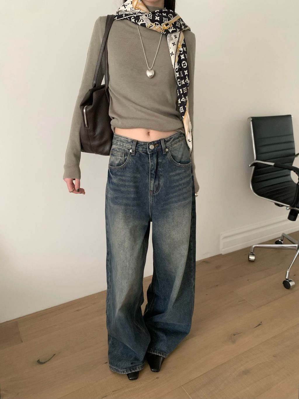 07e85875c126e72a1efe5fe6afe6fea2