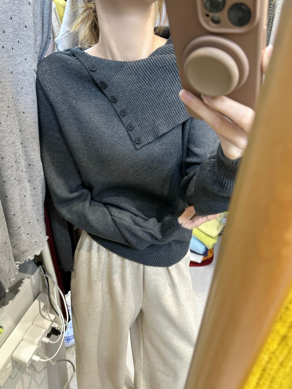 64d0688bb1d9f9625eaa225fba51e0d0