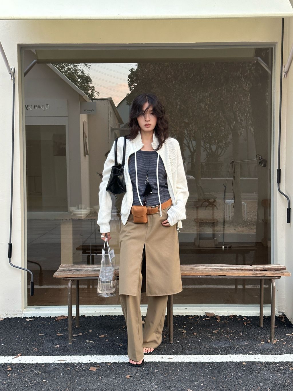 6f1777990d8825326d783a2eedc90563