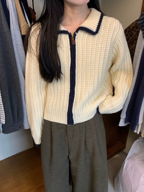 ee8272af274917b1325b77088de8a9bb