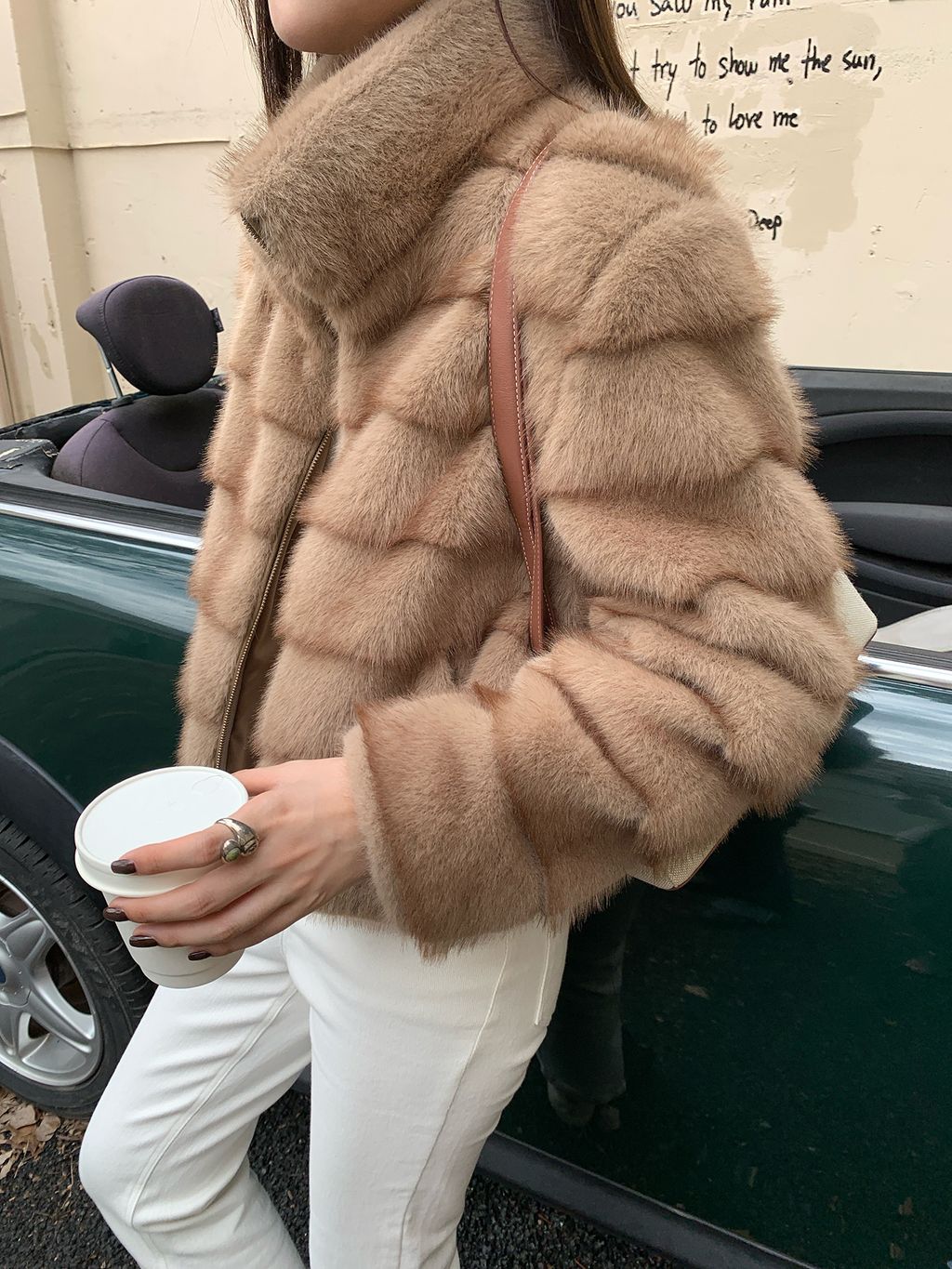 61ae39f7bb4acd630ab3e7ec30a23325