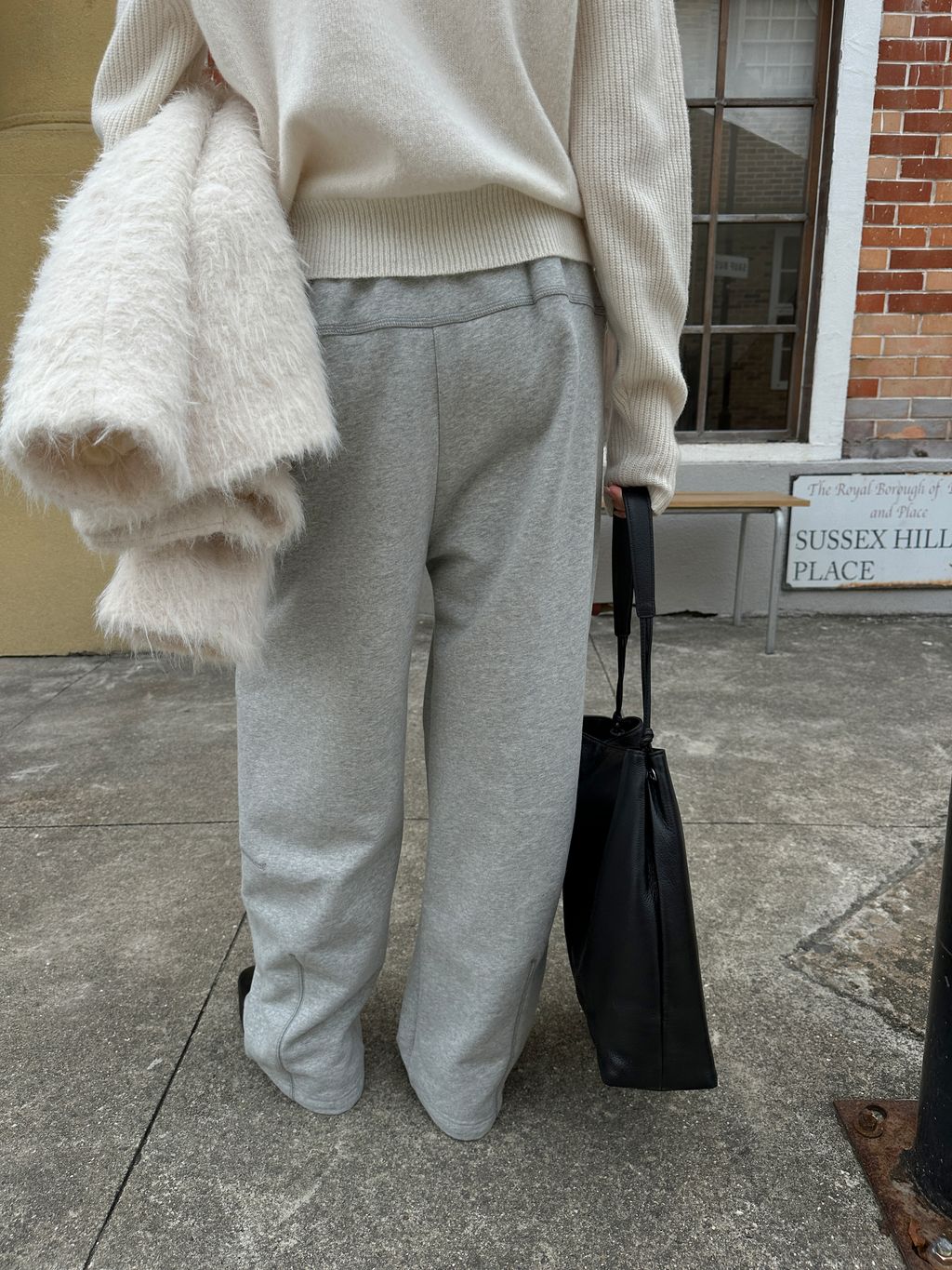 9d244ab950cb1c4d141f1f71f8f28ee9