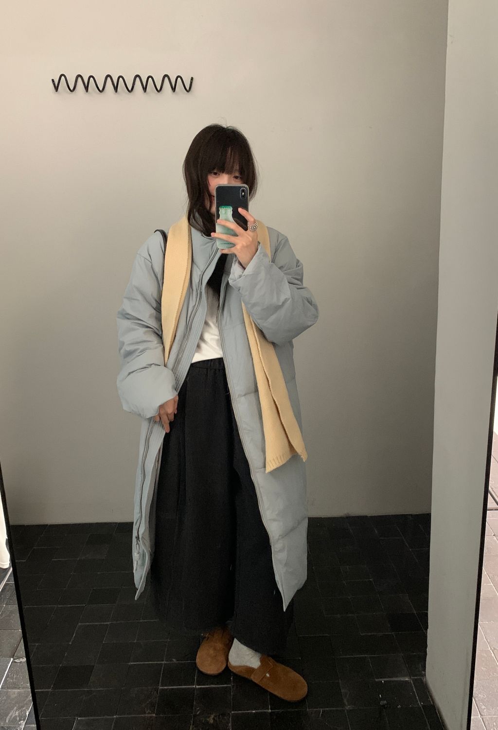 542e3d1b5b4e4b4a25a11d3ec3658c22