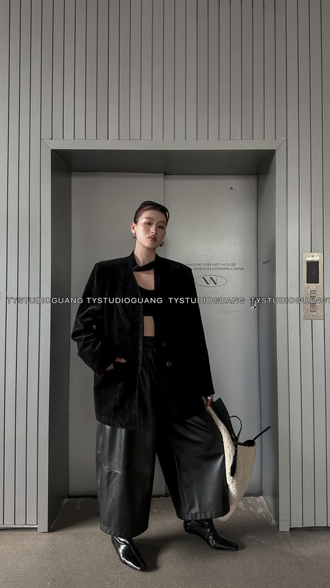 0e52df0b9e45030342d07b5a03cb02ea