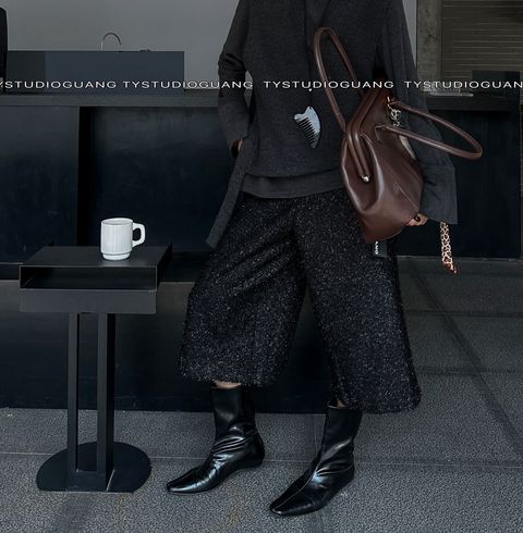 6301edeb2a87d2b1b50b773061faa4c7