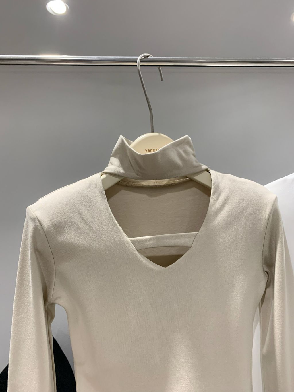 09b042e40d53dab9d00341310d6a5153