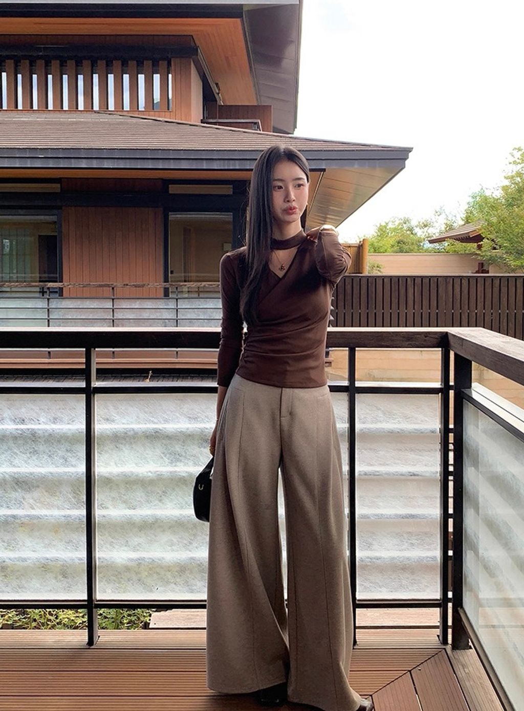 d9dfaefda999396955752f77e3aa102b