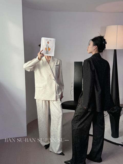 2308774bfcf92ede2eb5188dd18b7241