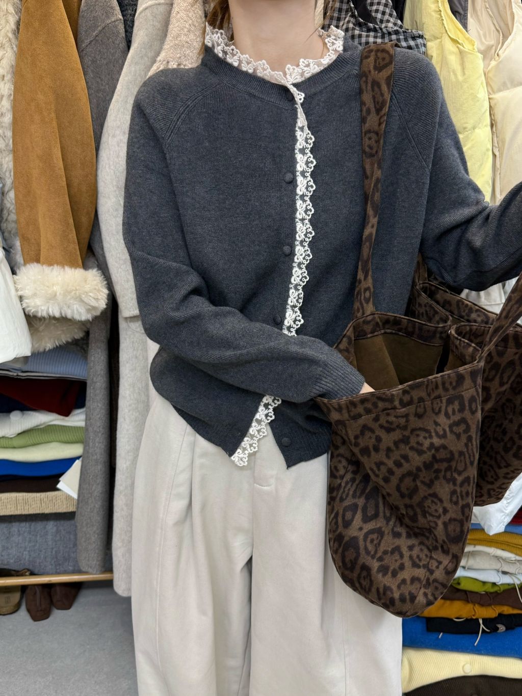 089e922dc7a1364d6d7e057033b3280b