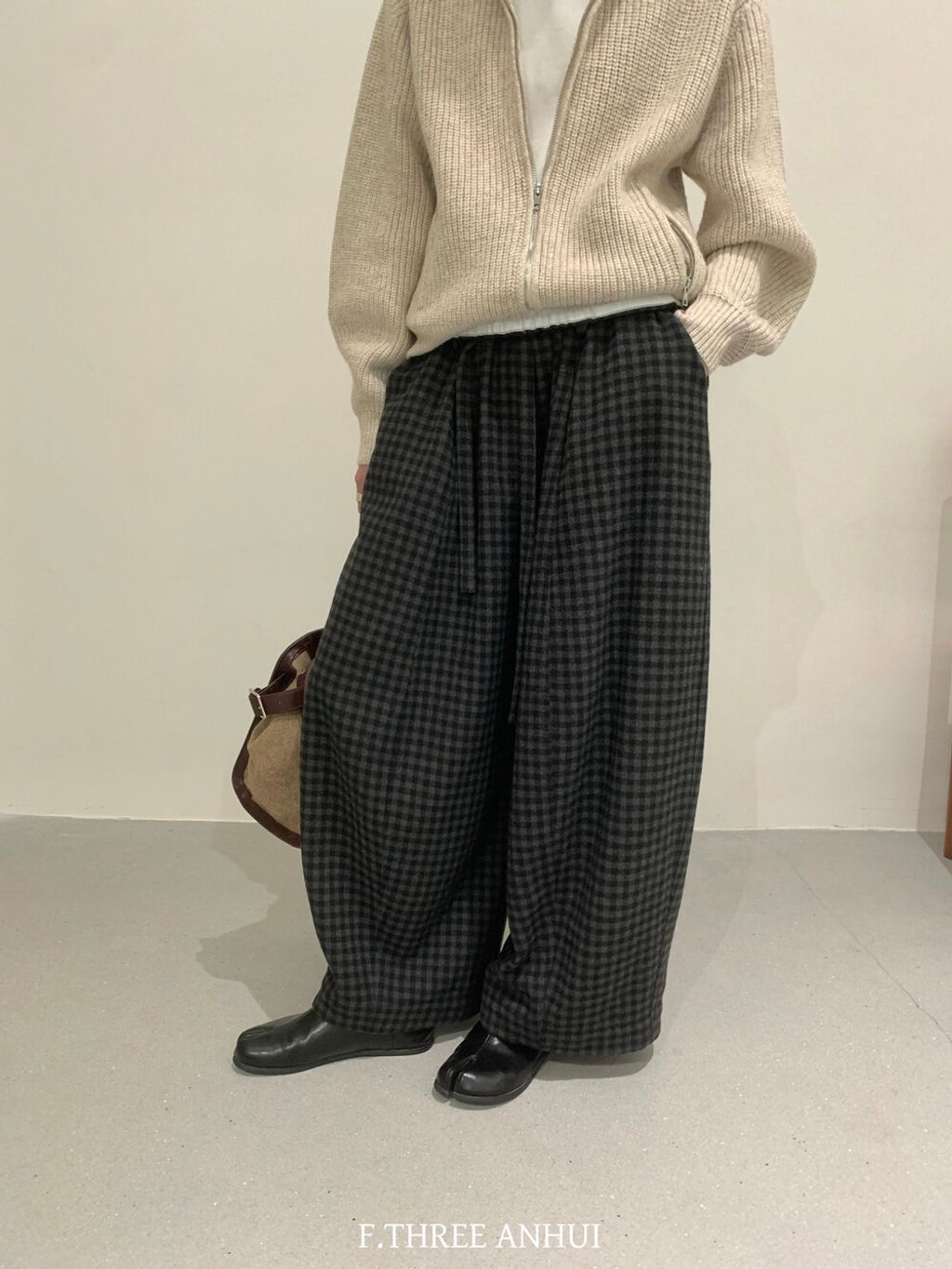 147c98f19a56d464457012d367c0abbc