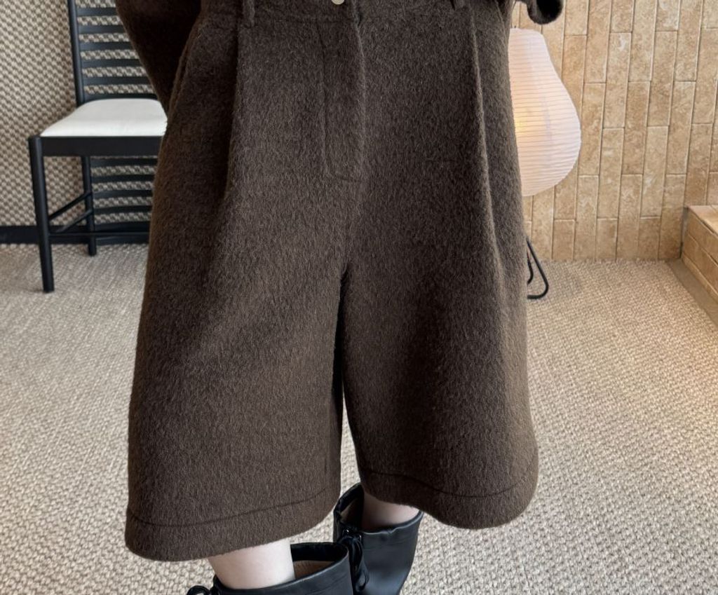 17616098456900087555151