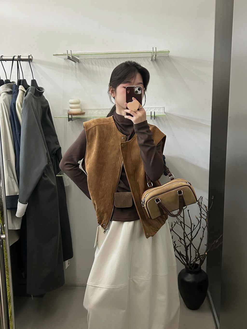 4d351e16c804ad93ab23e432a33a9c6e