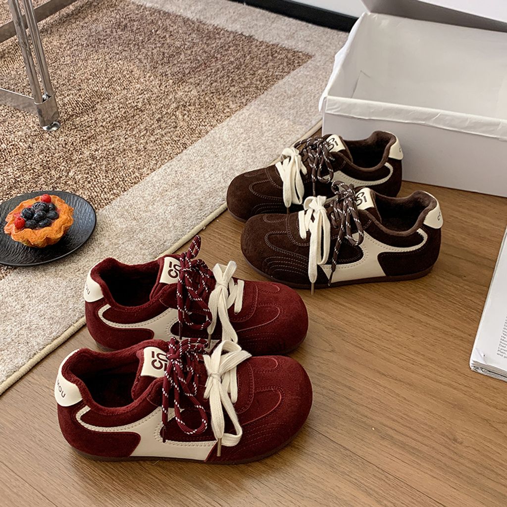 7dda2c902418e3ae5d71e7e8c48d241b