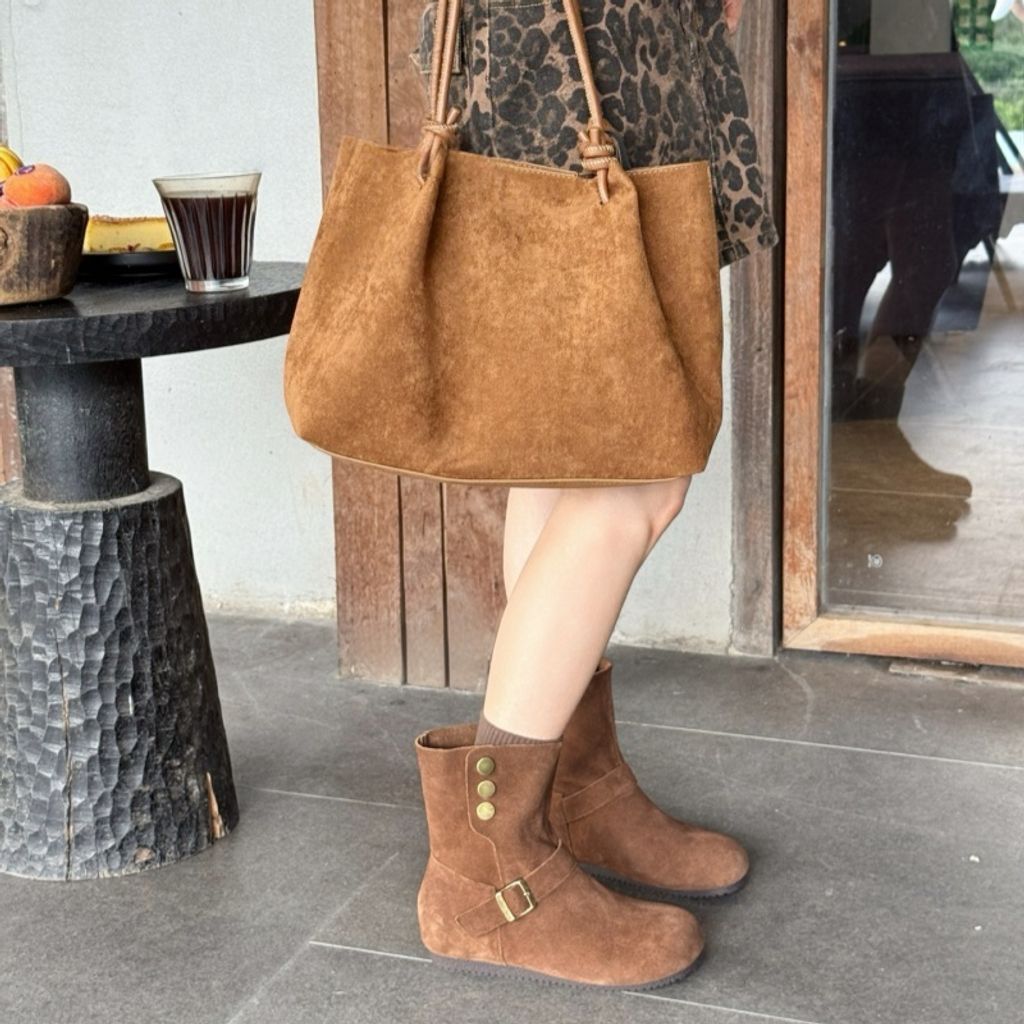 2d2114502bcddea055c3e78fa67744ad