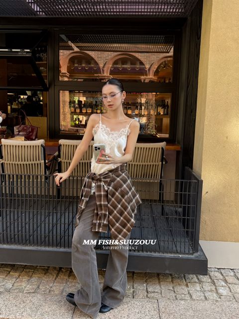 ef841d590275fab62d43c8ffb18ab2ba