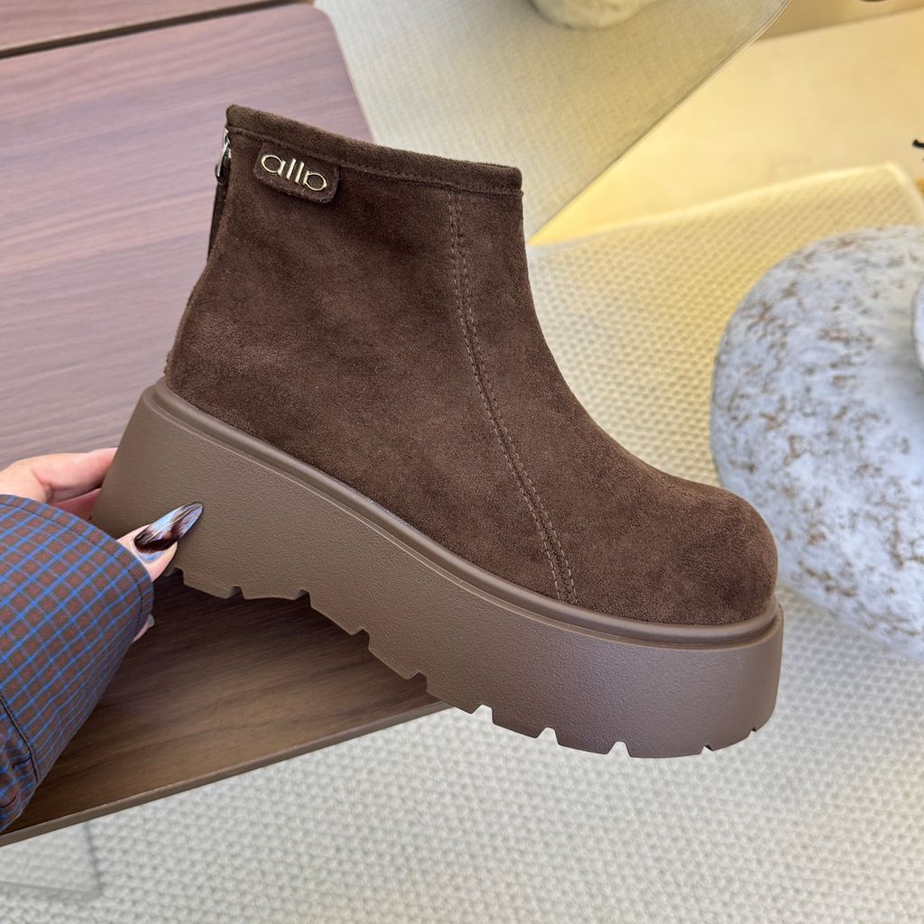 cbc04e02b844634bcb5c61766b7c656c