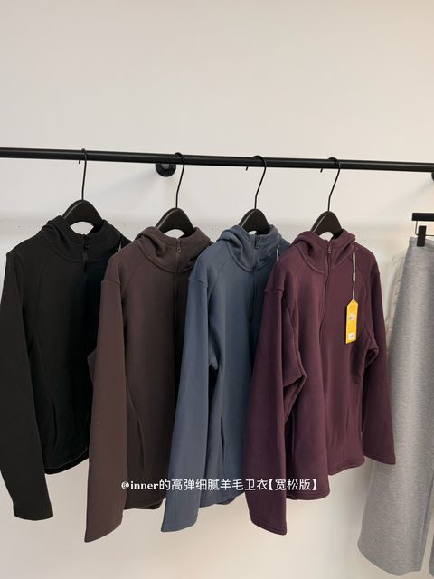 2003ce69f6c3d9aff447bf9d2ea83d70